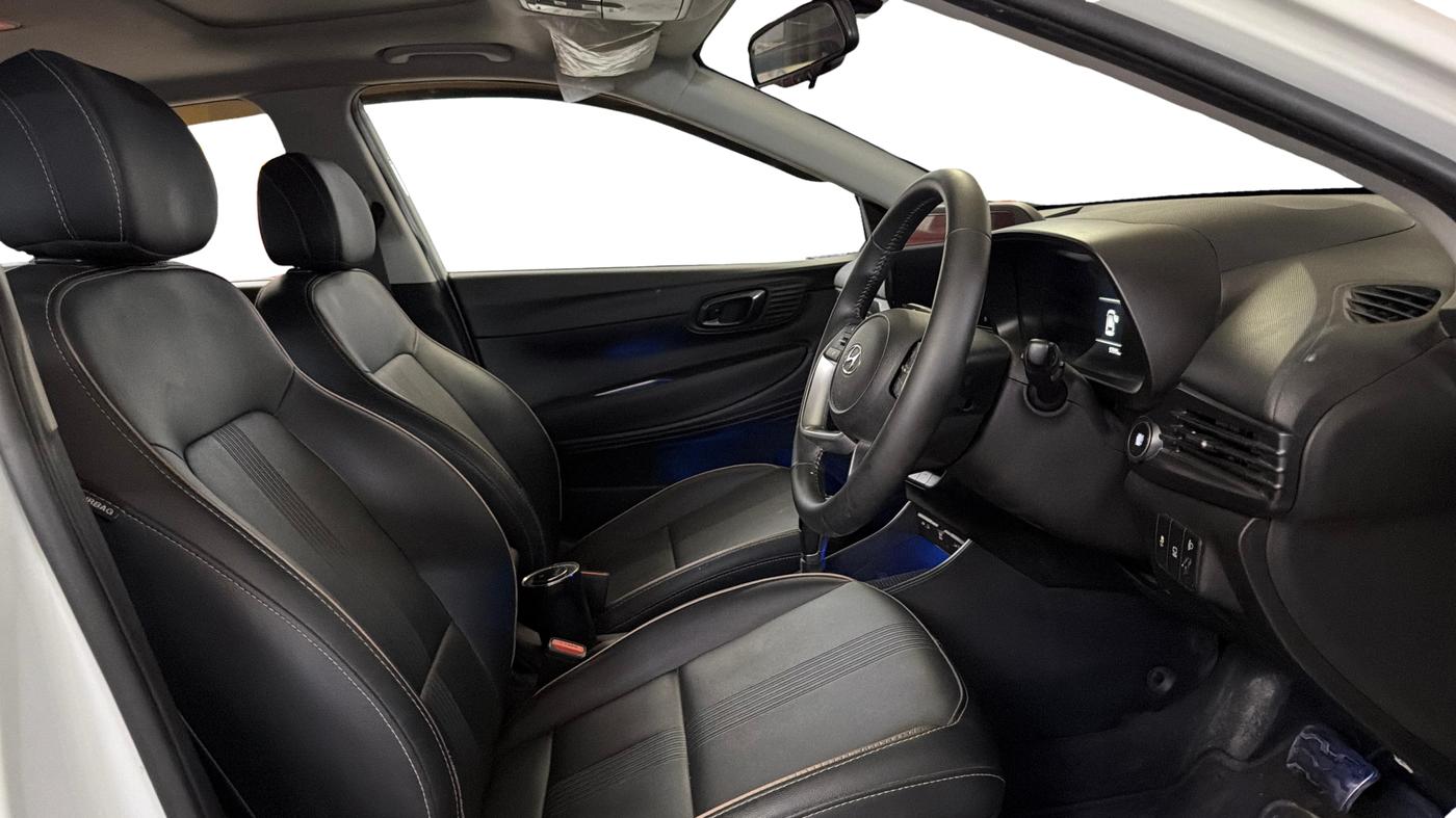 2023 Hyundai NEW I20 ASTA (O) 1.0 TURBO GDI DCT, Petrol, Automatic, 57,574 km, Right Side Front Door Cabin