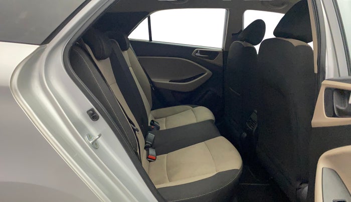 2015 Hyundai Elite i20 ASTA 1.2, Petrol, Manual, 29,622 km, Right Side Rear Door Cabin