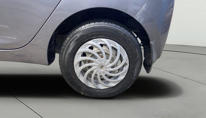 2016 Hyundai Eon ERA +, Petrol, Manual, 55,303 km, Left Rear Wheel