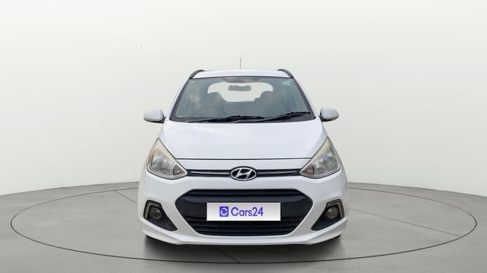 2016 Hyundai Grand i10 ASTA AT 1.2 KAPPA VTVT, CNG, Automatic, 1,02,658 km, Front