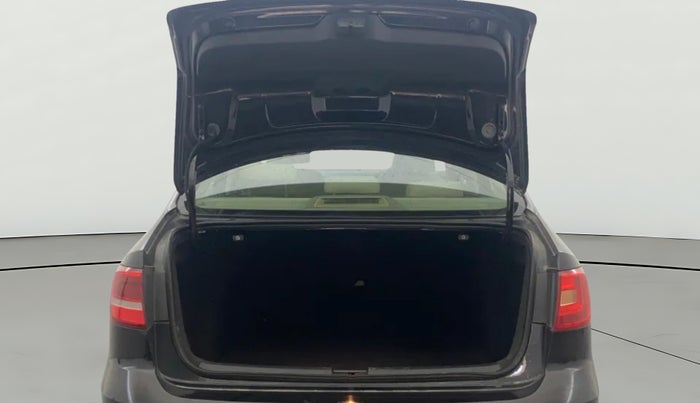 2015 Volkswagen Jetta HIGHLINE TDI AT, Diesel, Automatic, 1,35,517 km, Boot Door Open