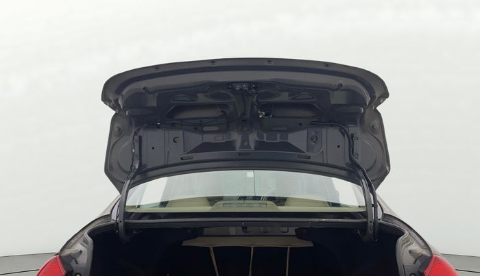 2016 Maruti Ciaz VXI+, Petrol, Manual, 35,074 km, Boot Door Open