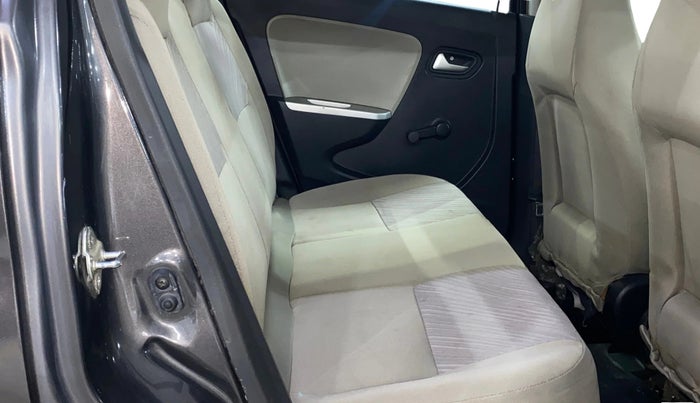 2016 Maruti Alto K10 VXI, Petrol, Manual, 79,054 km, Right Side Rear Door Cabin