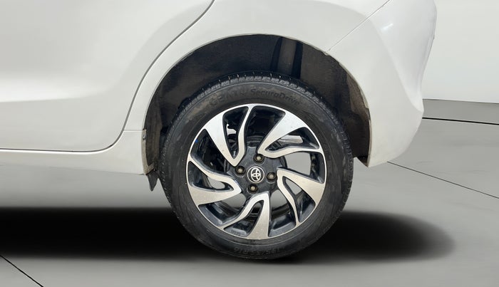 2021 Toyota Glanza G, Petrol, Manual, 99,637 km, Left Rear Wheel