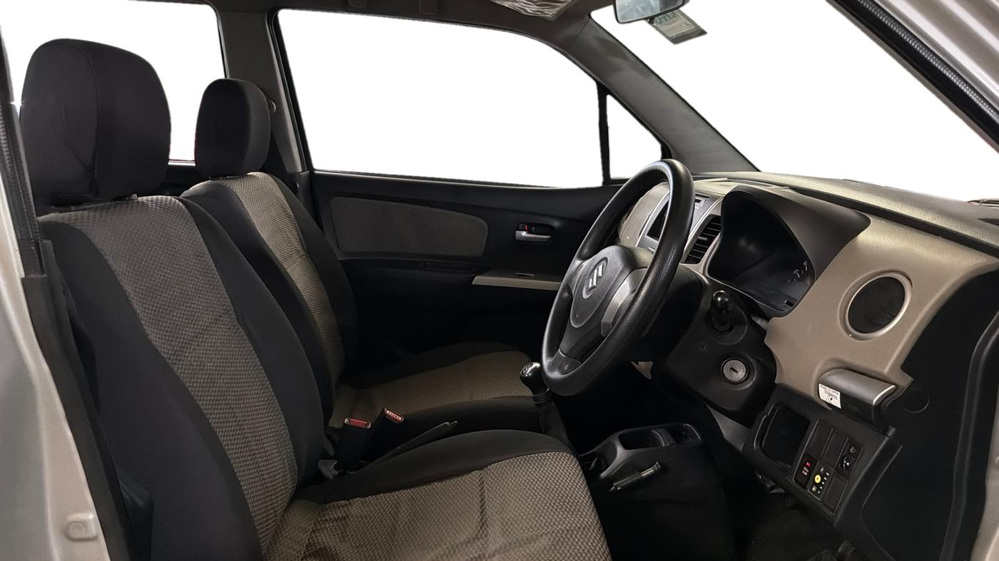 2014 Maruti Wagon R 1.0 LXI CNG, CNG, Manual, 58,922 km, Right Side Front Door Cabin