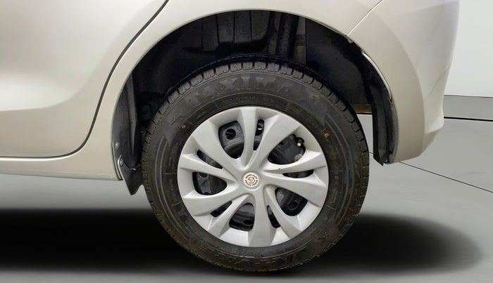 2018 Maruti Swift VXI, CNG, Manual, 45,340 km, Left Rear Wheel