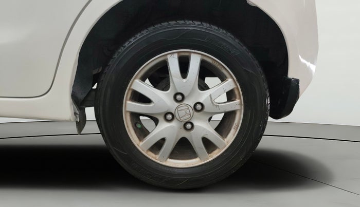 2013 Honda Brio VX AT, Petrol, Automatic, 62,258 km, Left Rear Wheel