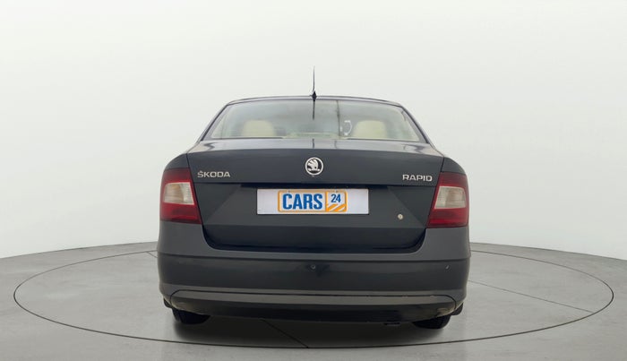 2018 Skoda Rapid AMBITION 1.5 TDI AT, Diesel, Automatic, 1,31,856 km, Back/Rear