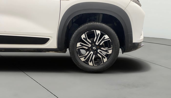 2021 Renault Kiger RXT (O) MT, Petrol, Manual, 35,145 km, Right Front Wheel