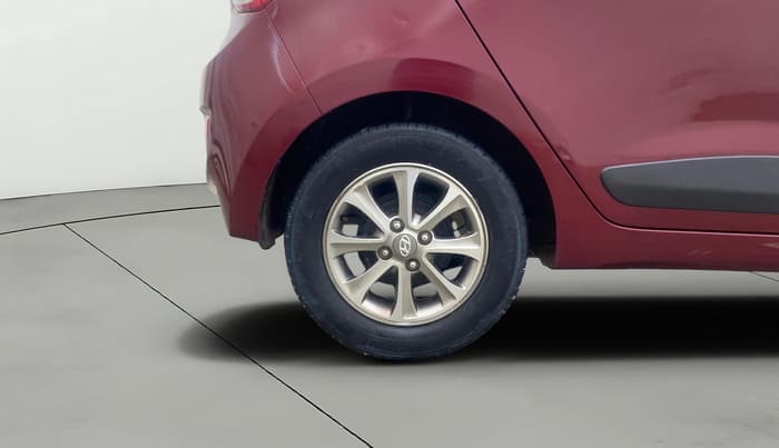 2015 Hyundai Grand i10 ASTA 1.2 KAPPA VTVT, Petrol, Manual, 1,09,804 km, Right Rear Wheel