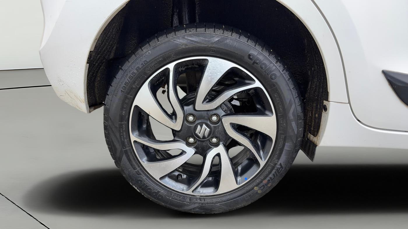 2021 Maruti Baleno ALPHA PETROL 1.2, Petrol, Manual, 9,996 km, Right Rear Wheel