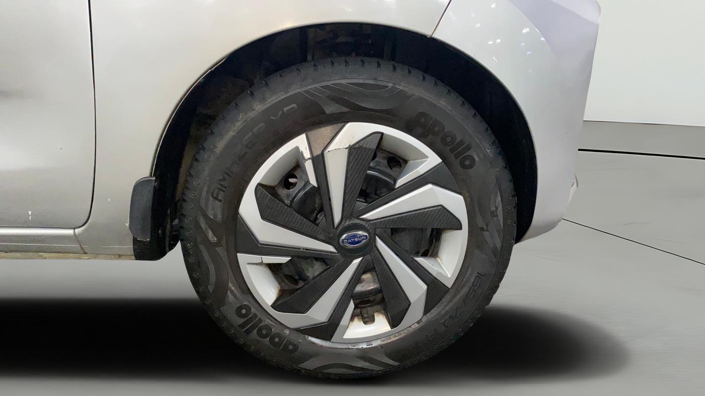 2021 Datsun Redi Go T(O) 1.0, Petrol, Manual, 25,907 km, Right Front Wheel
