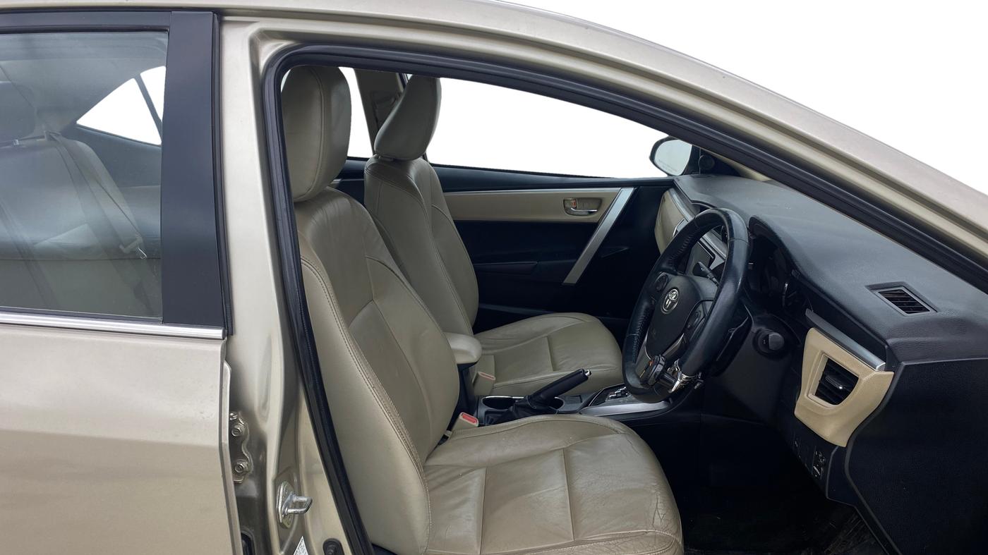 2014 Toyota Corolla Altis VL CVT PETROL, Petrol, Automatic, 78,576 km, Right Side Front Door Cabin