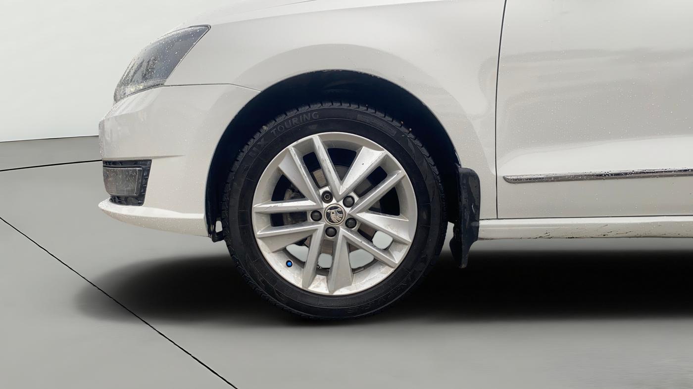 2021 Skoda Rapid STYLE TSI, Petrol, Manual, 1,00,116 km, Left Front Wheel