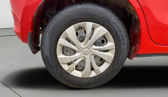 2020 Maruti Swift VXI, Petrol, Manual, 44,334 km, Right Rear Wheel