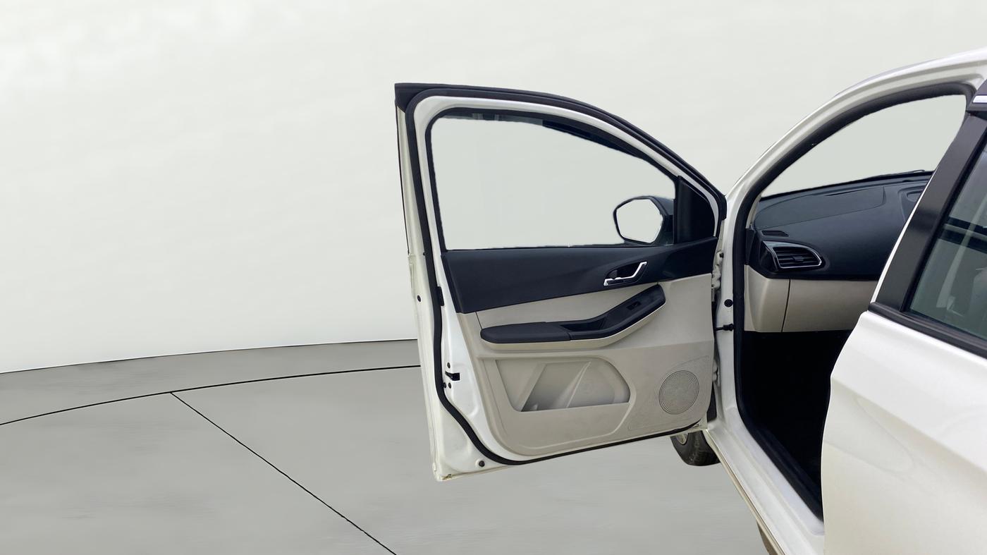 2024 Tata Tiago XZA PLUS PETROL, Petrol, Automatic, 14,540 km, LHS Front Door
