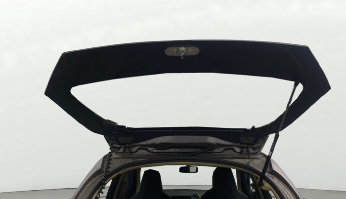 2013 Honda Brio S MT, Petrol, Manual, 71,149 km, Boot Door Open