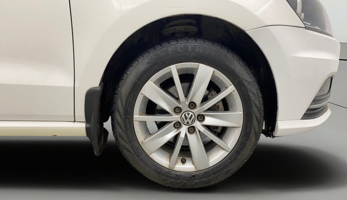 2016 Volkswagen Ameo HIGHLINE1.2L, Petrol, Manual, 32,487 km, Right Front Wheel