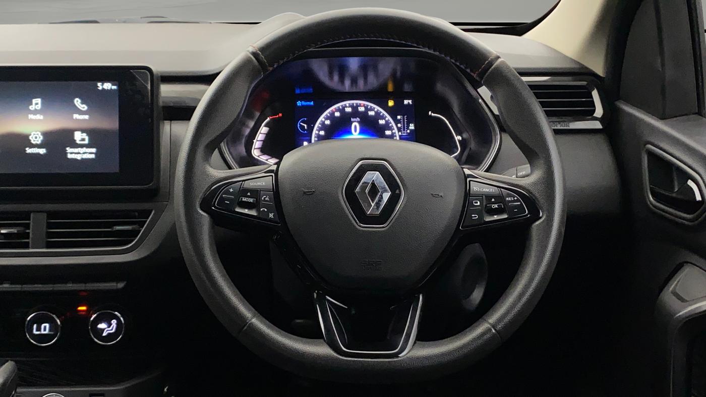 2022 Renault Kiger RXZ TURBO CVT DUAL TONE, Petrol, Automatic, 15,763 km, Steering Wheel Close Up