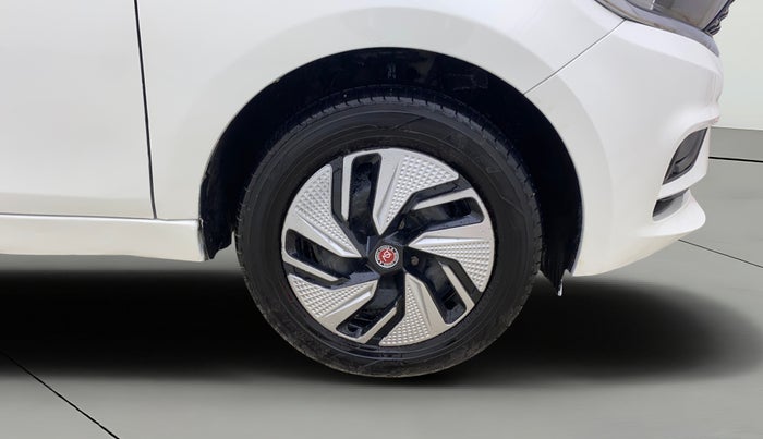2022 Tata Tiago XT CNG, CNG, Manual, 74,109 km, Right Front Wheel