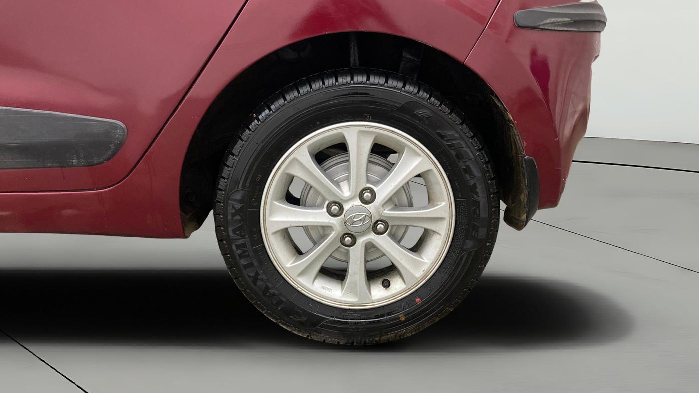 2013 Hyundai Grand i10 ASTA AT 1.2 KAPPA VTVT, Petrol, Automatic, 68,272 km, Left Rear Wheel