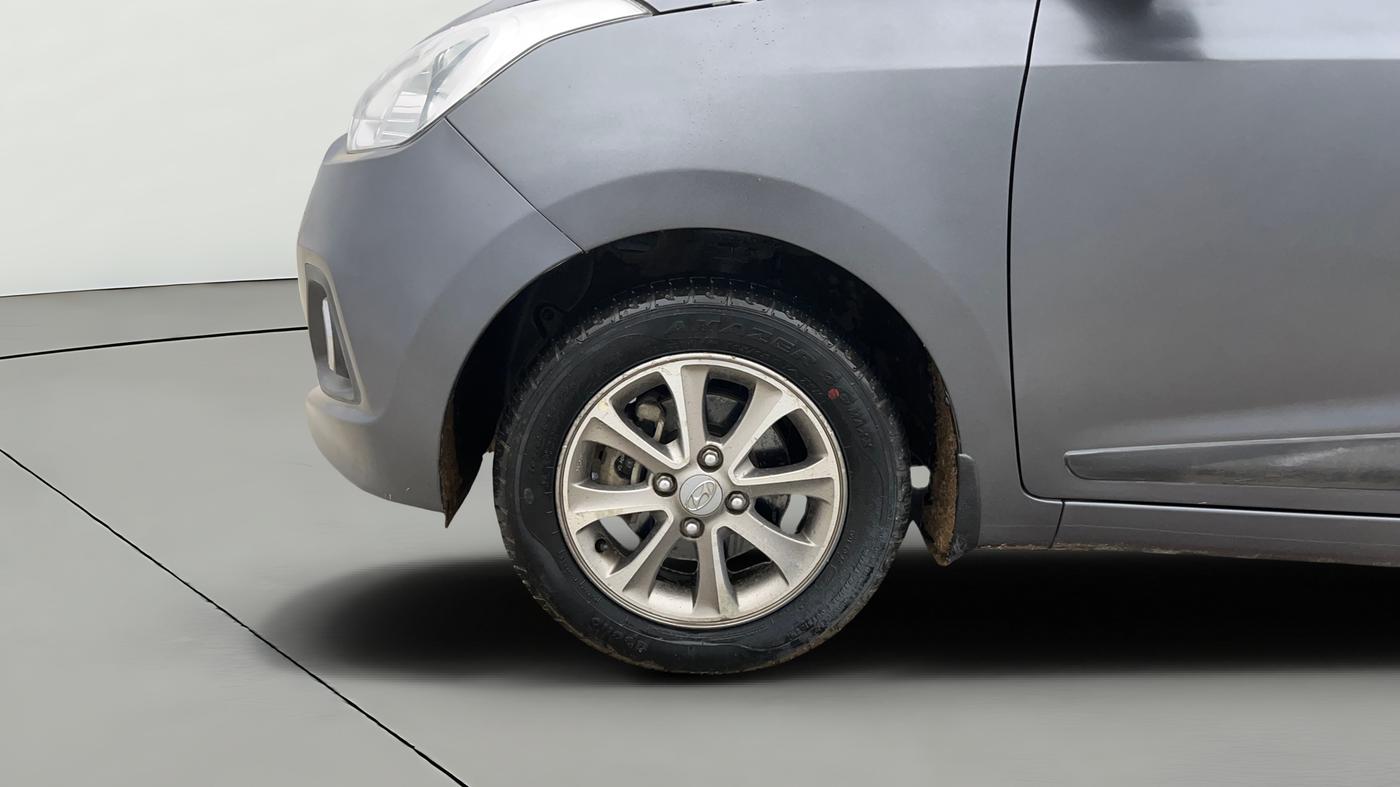 2016 Hyundai Grand i10 ASTA (O) 1.2 KAPPA VTVT, Petrol, Manual, 23,217 km, Left Front Wheel