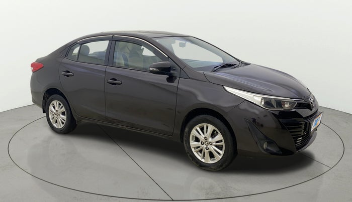 2018 Toyota YARIS V CVT, Petrol, Automatic, 62,361 km, Right Front Diagonal
