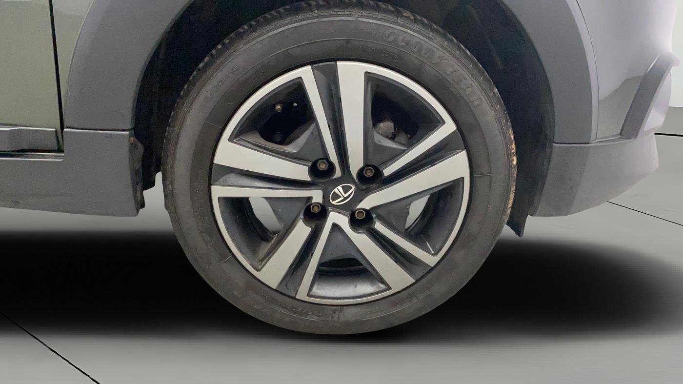 2021 Tata TIAGO NRG XZ MT, Petrol, Manual, 20,074 km, Right Front Wheel