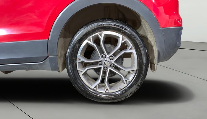 2023 Skoda KUSHAQ STYLE 1.0L TSI AT (6 AIRBAGS), Petrol, Automatic, 15,828 km, Left Rear Wheel