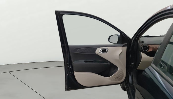 2023 Hyundai AURA SX 1.2 CNG, CNG, Manual, 56,354 km, LHS Front Door