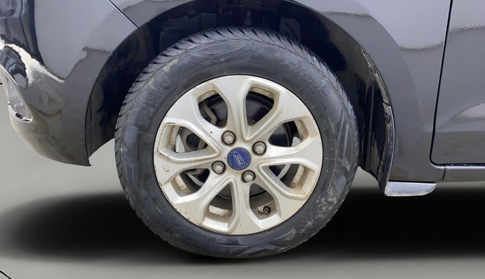 2018 Ford Figo Aspire TITANIUM 1.2 PETROL, Petrol, Manual, 42,113 km, Left Front Wheel