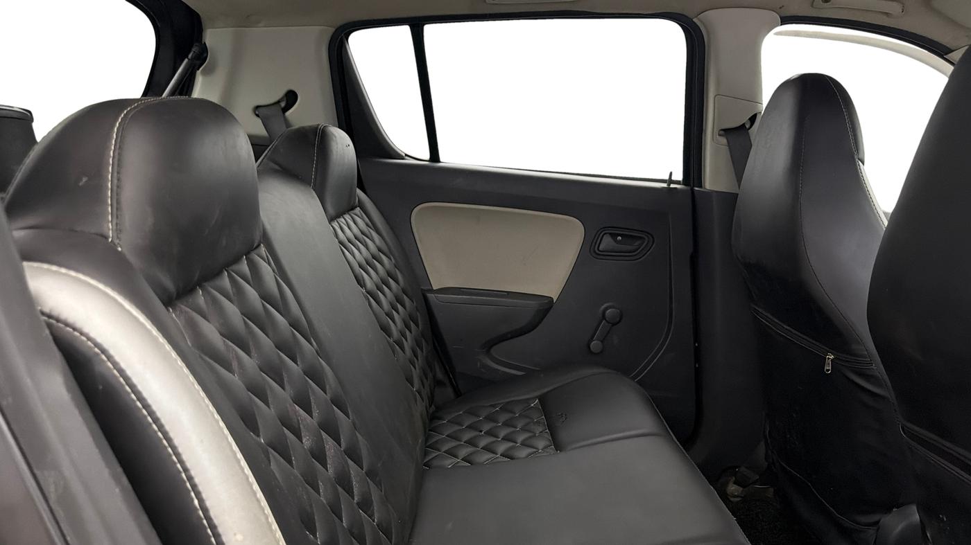 2016 Maruti Alto K10 LXI CNG, CNG, Manual, 1,10,606 km, Right Side Rear Door Cabin