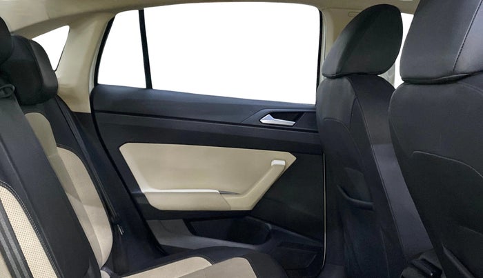 2023 Volkswagen VIRTUS TOPLINE TSI 1.0 AT, Petrol, Automatic, 74,418 km, Right Side Rear Door Cabin