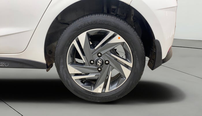 2022 Hyundai NEW I20 Asta (O) 1.0 Turbo DCT Dual Tone, Petrol, Automatic, 44,462 km, Left Rear Wheel