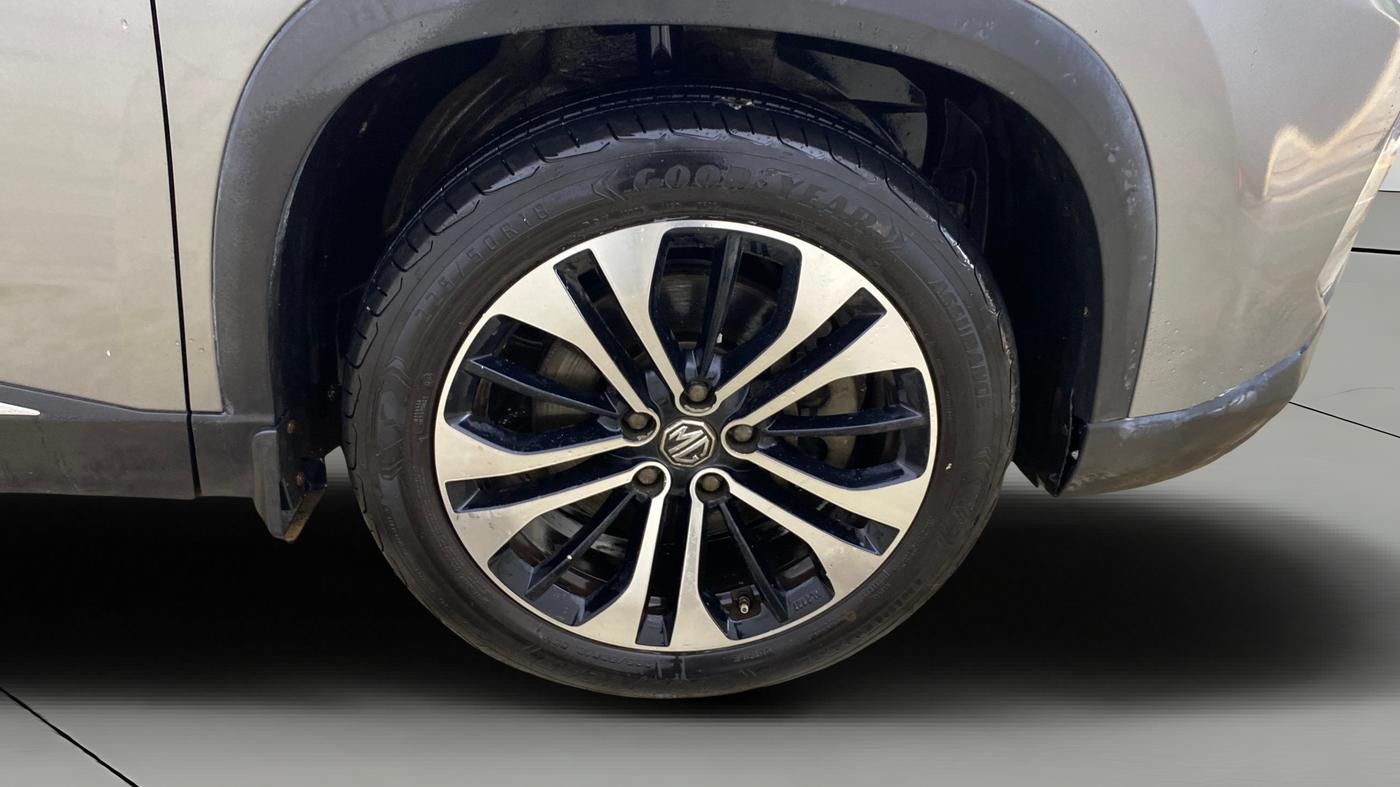 2021 MG HECTOR SHARP 1.5 PETROL CVT, Petrol, Automatic, 63,146 km, Right Front Wheel