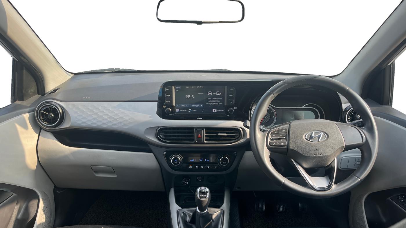 2021 Hyundai GRAND I10 NIOS ASTA 1.2 KAPPA VTVT, Petrol, Manual, 1,37,594 km, Dashboard