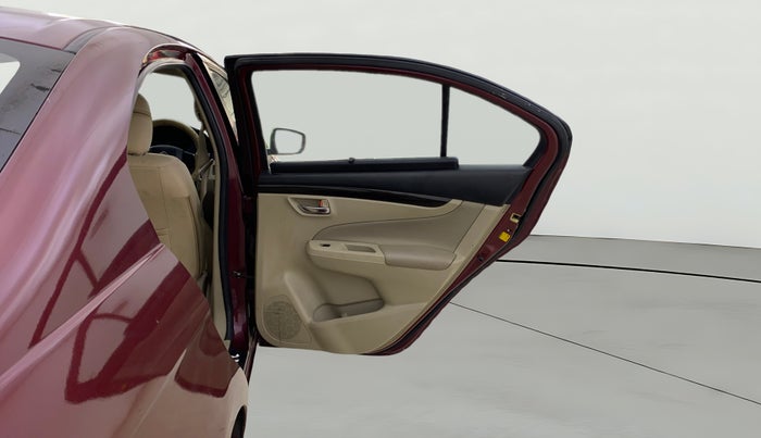 2017 Maruti Ciaz ZETA DIESEL 1.3, Diesel, Manual, 1,41,965 km, RHS Rear Door