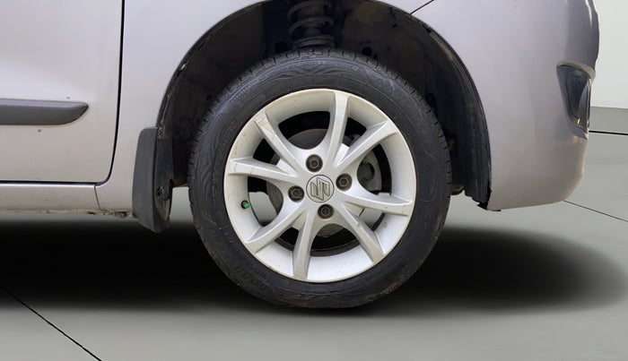 2018 Maruti Wagon R 1.0 VXI AMT, Petrol, Automatic, 23,817 km, Right Front Wheel