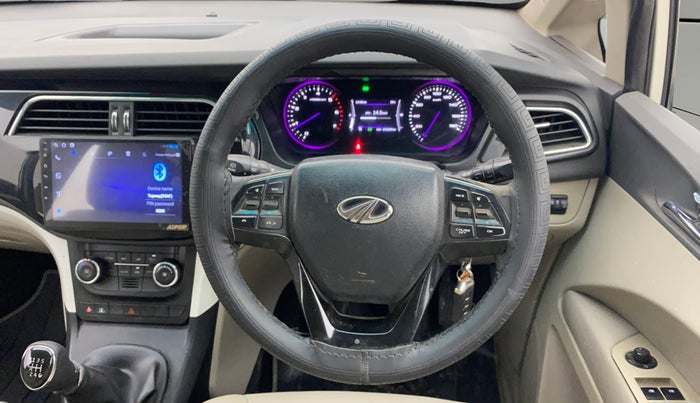 2018 Mahindra MARAZZO M8 7 STR, Diesel, Manual, 1,31,769 km, Steering Wheel Close Up
