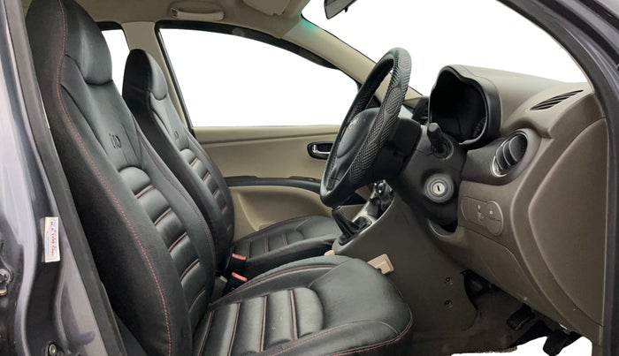 2015 Hyundai i10 SPORTZ 1.1, Petrol, Manual, 81,079 km, Right Side Front Door Cabin