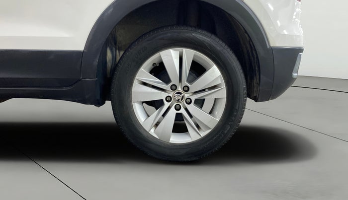 2022 Skoda KUSHAQ AMBITION 1.0L TSI MT, Petrol, Manual, 39,998 km, Left Rear Wheel