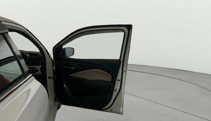 2022 Toyota Glanza G, Petrol, Manual, 40,969 km, RHS Front Door