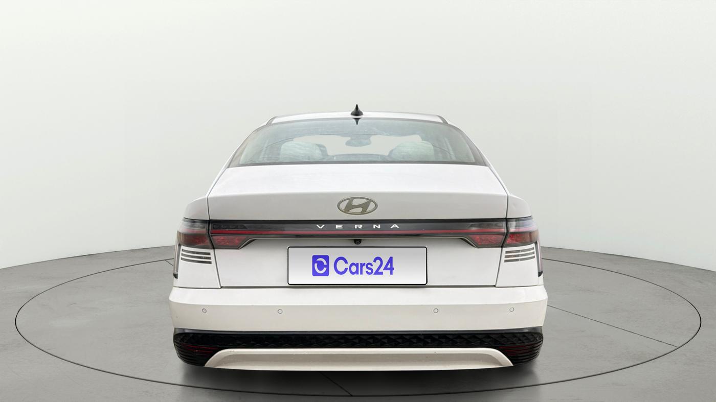 2023 Hyundai Verna SX (O)1.5 VTVT, Petrol, Manual, 99,797 km, Back/Rear