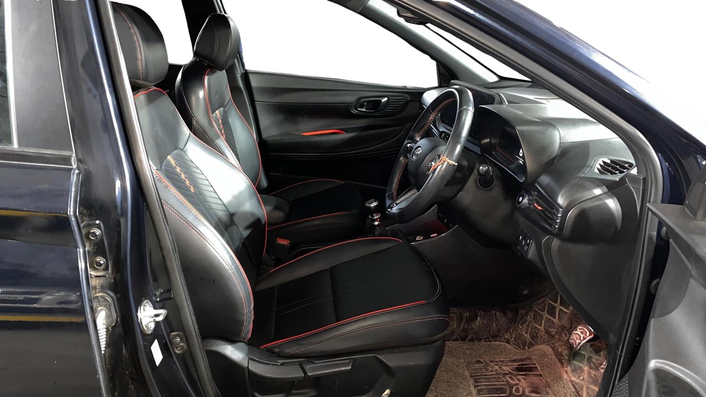 2023 Hyundai NEW I20 N LINE N8 1.0 TURBO GDI IMT, Petrol, Manual, 31,429 km, Right Side Front Door Cabin