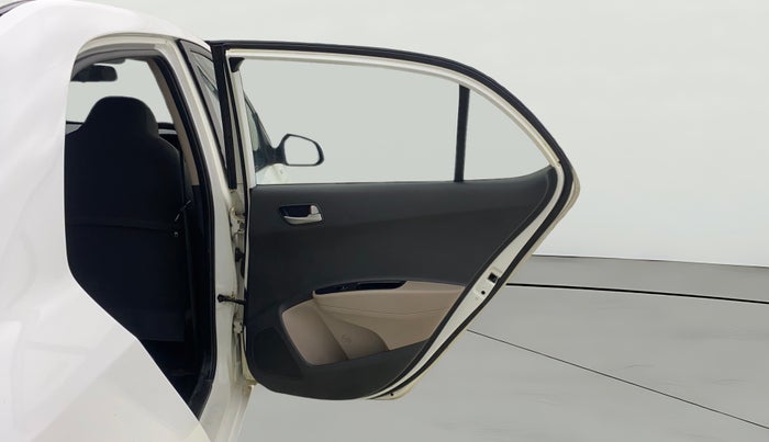 2014 Hyundai Xcent S 1.2, Petrol, Manual, 1,33,901 km, RHS Rear Door