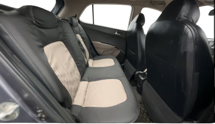 2015 Hyundai Grand i10 SPORTZ 1.2 KAPPA VTVT, Petrol, Manual, 63,626 km, Right Side Rear Door Cabin