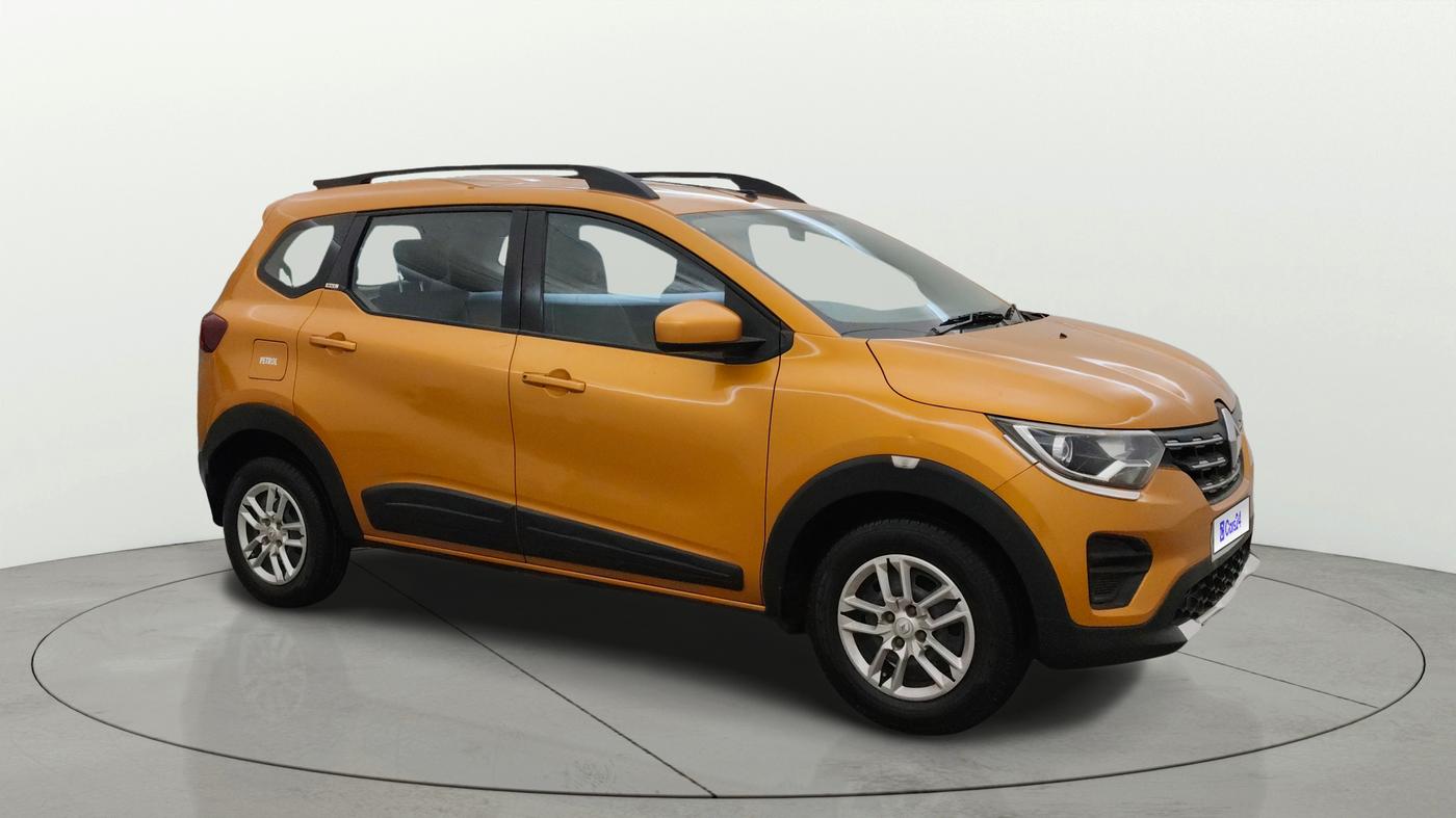 2019 Renault TRIBER RXT, Petrol, Manual, 70,698 km, Right Front Diagonal