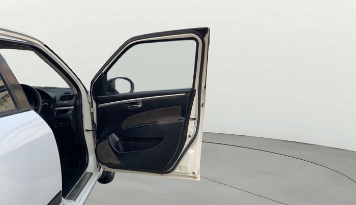 2013 Maruti Swift VXI, Petrol, Manual, 30,265 km, RHS Front Door