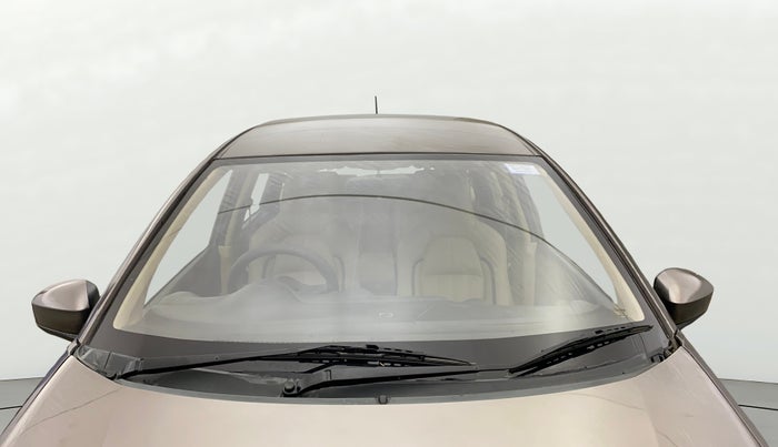 2014 Honda Mobilio 1.5L I-VTEC V, Petrol, Manual, 1,09,732 km, Front Windshield