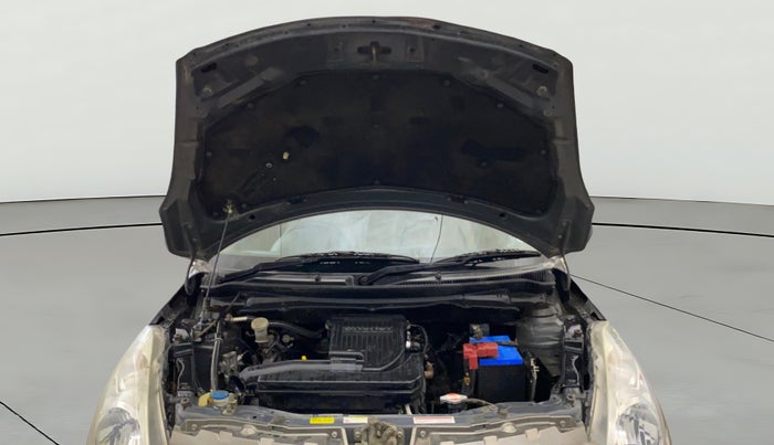 2015 Maruti Swift Dzire LXI (O), Petrol, Manual, 46,995 km, Open Bonet